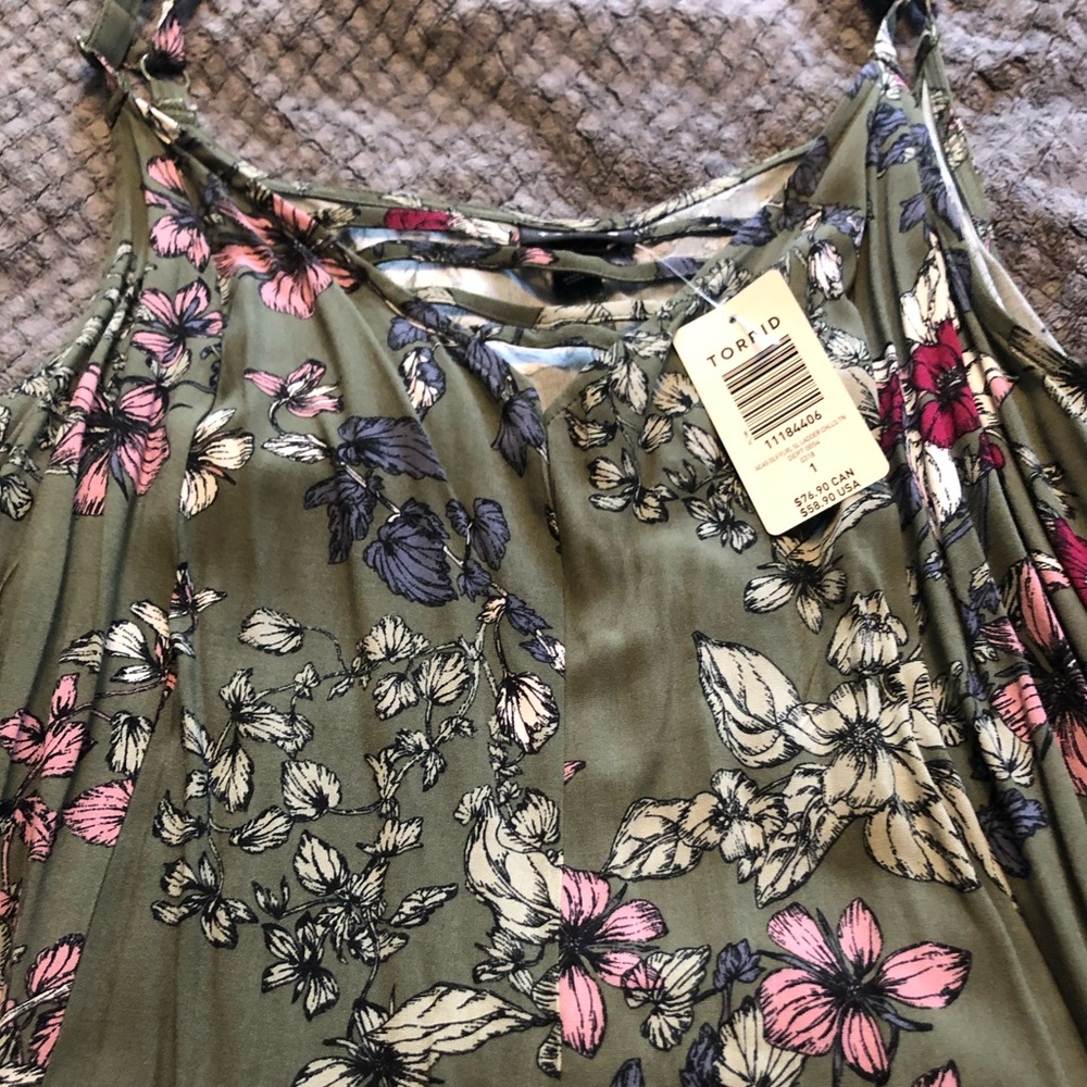 Torrid dress 2x new w tags never worn